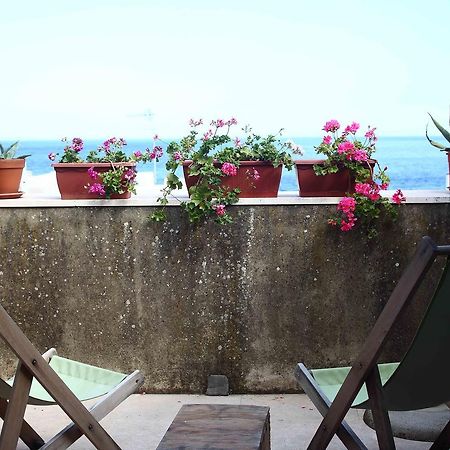 Il Fico Bed And Breakfast Santa Teresa di Riva Kültér fotó
