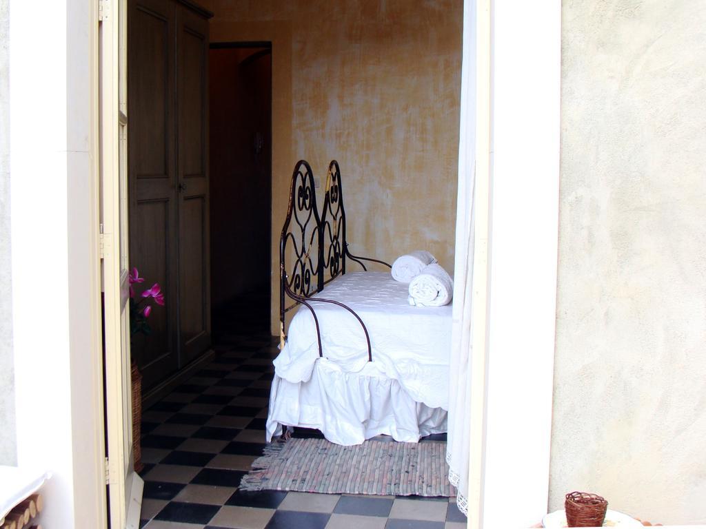 Il Fico Bed And Breakfast Santa Teresa di Riva Kültér fotó