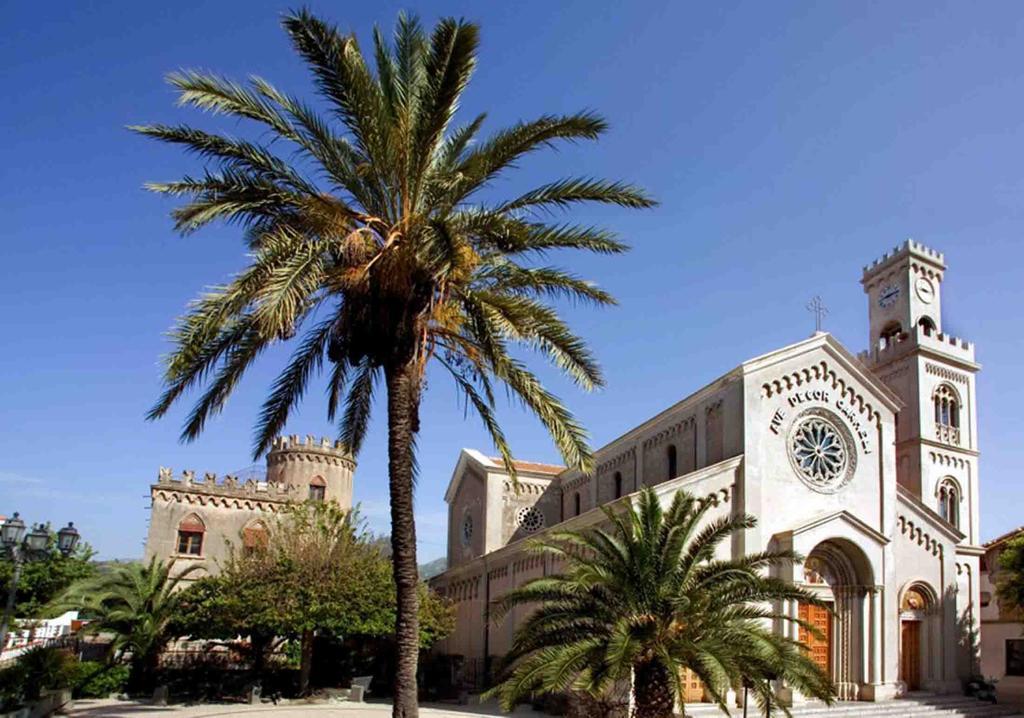 Il Fico Bed And Breakfast Santa Teresa di Riva Kültér fotó